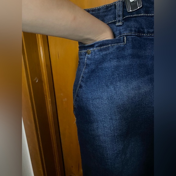 NWT- REDSTAR Denim Skirt MSRP $78 - Picture 7 of 9